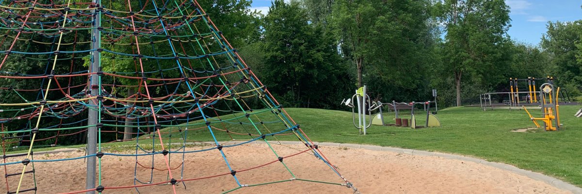 Klettergerüst mit Sand