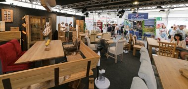 Ausstellung von Möbeln