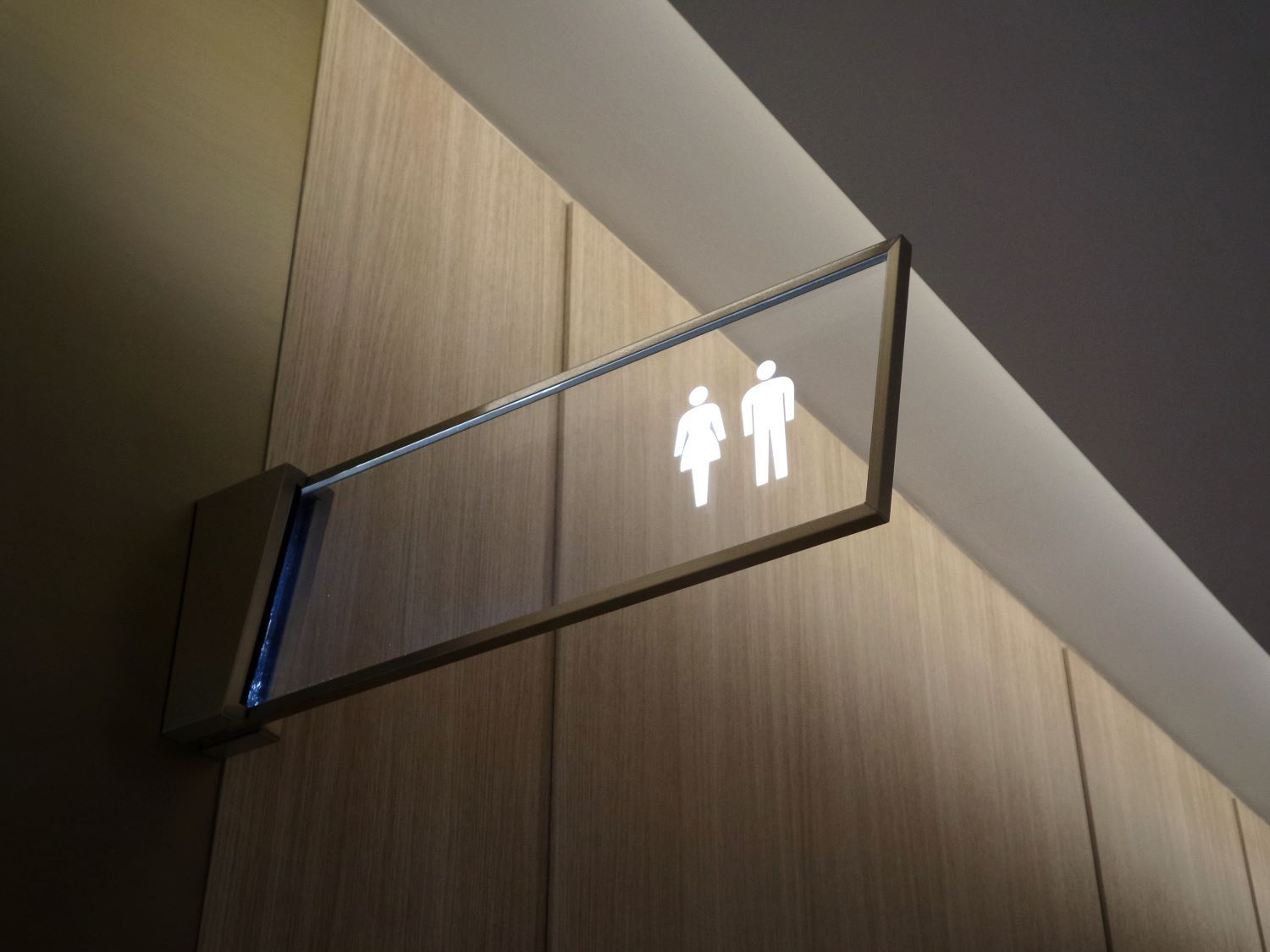 Schild für Toilette mit Icon Mann und Frau