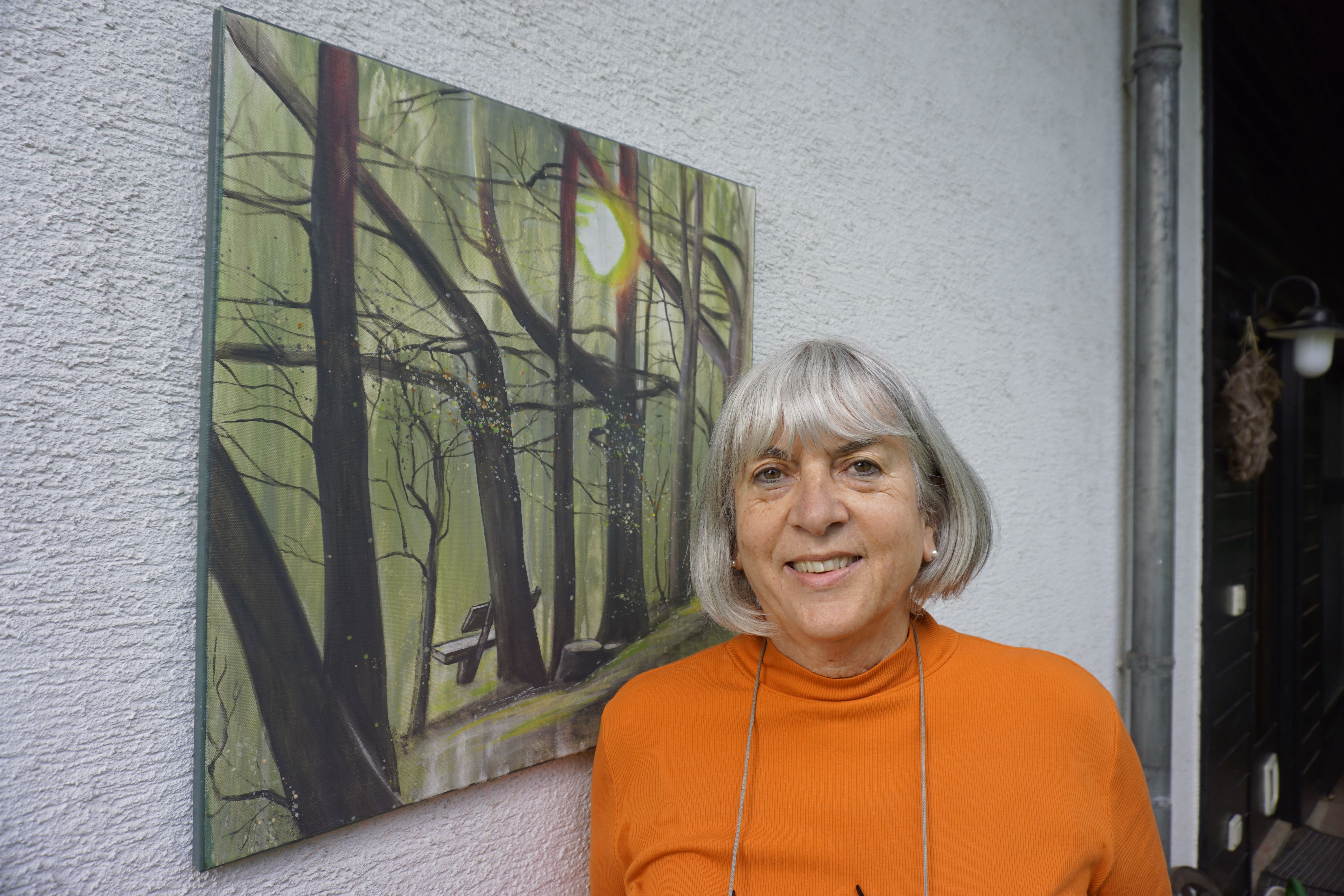 Die Stadtbücherei Erbach stellt über den Sommer Bilder der Malerin und Grafikerin Margarete Gerbig aus Bad König aus.