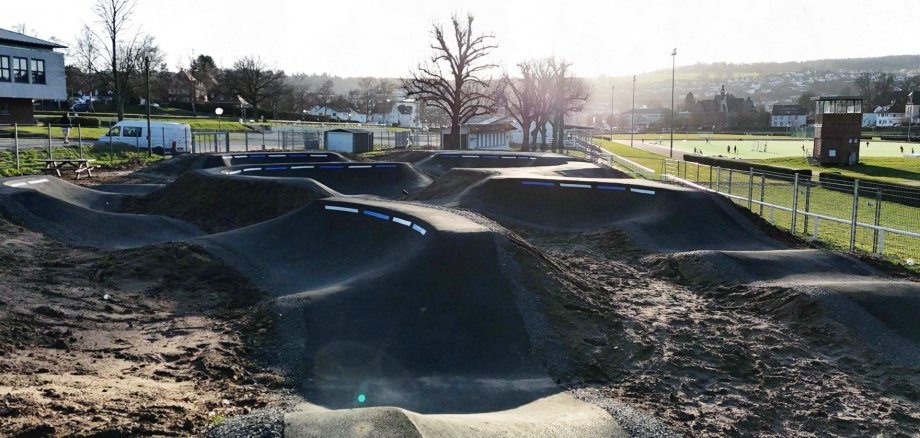 Asphaltierte Straße für Fahrräder
