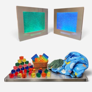 Sinnesmaterialien für Kita Mobilé Darstellung von LED-Lichtern, Acrylbausteinen und einer Gewichtsdecke